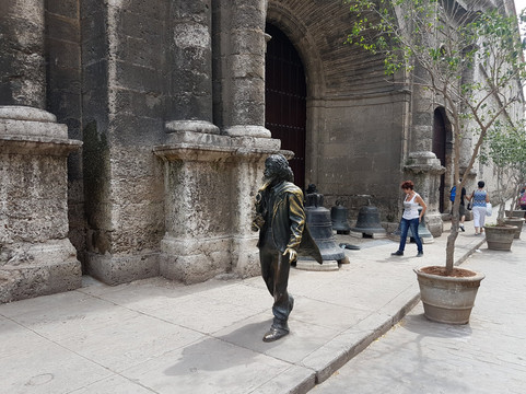 San Jose de Las Lajas旅游景点-Monument of the Street Person