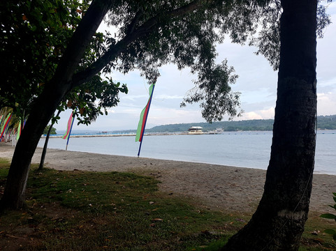 水畔岛屿酒店主图