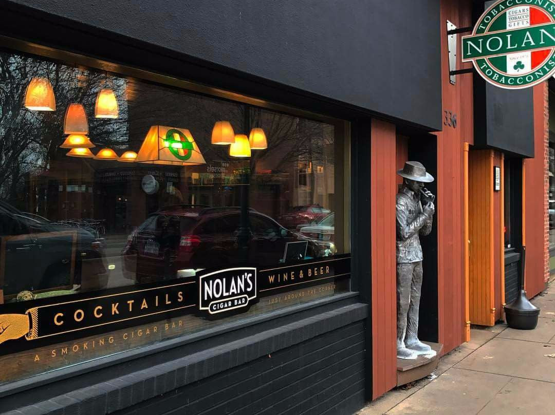 Nolan's Cigar Bar景点图片