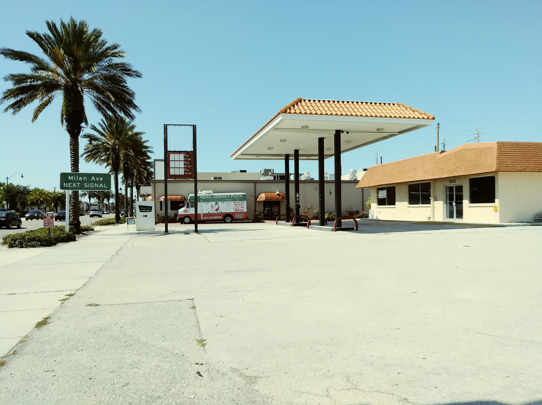 Venice Island Gallery & Gifts