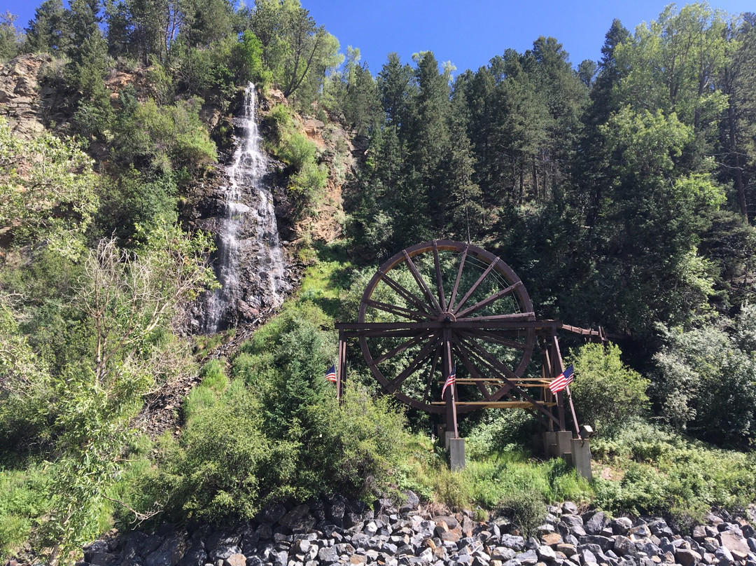Charlie Taylor Water Wheel at Bridal Veil Falls景点图片