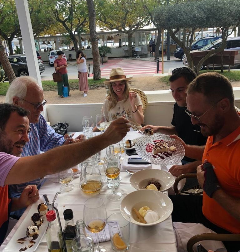 特利亚斯酒店主图