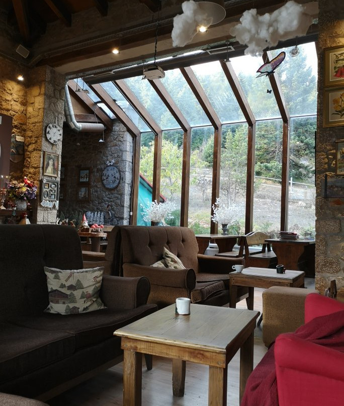 Katafygio-Oiti-Panourgias必去景点