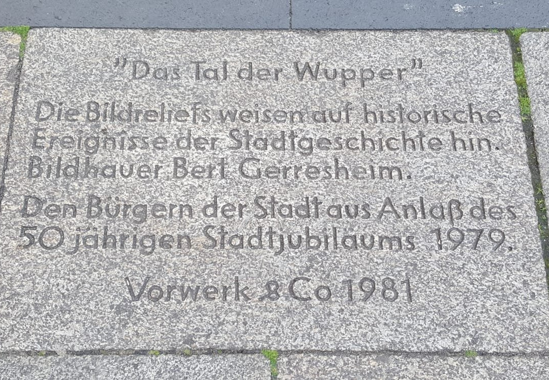 Springbrunnen "Das Tal der Wupper"-伍珀塔尔必去景点