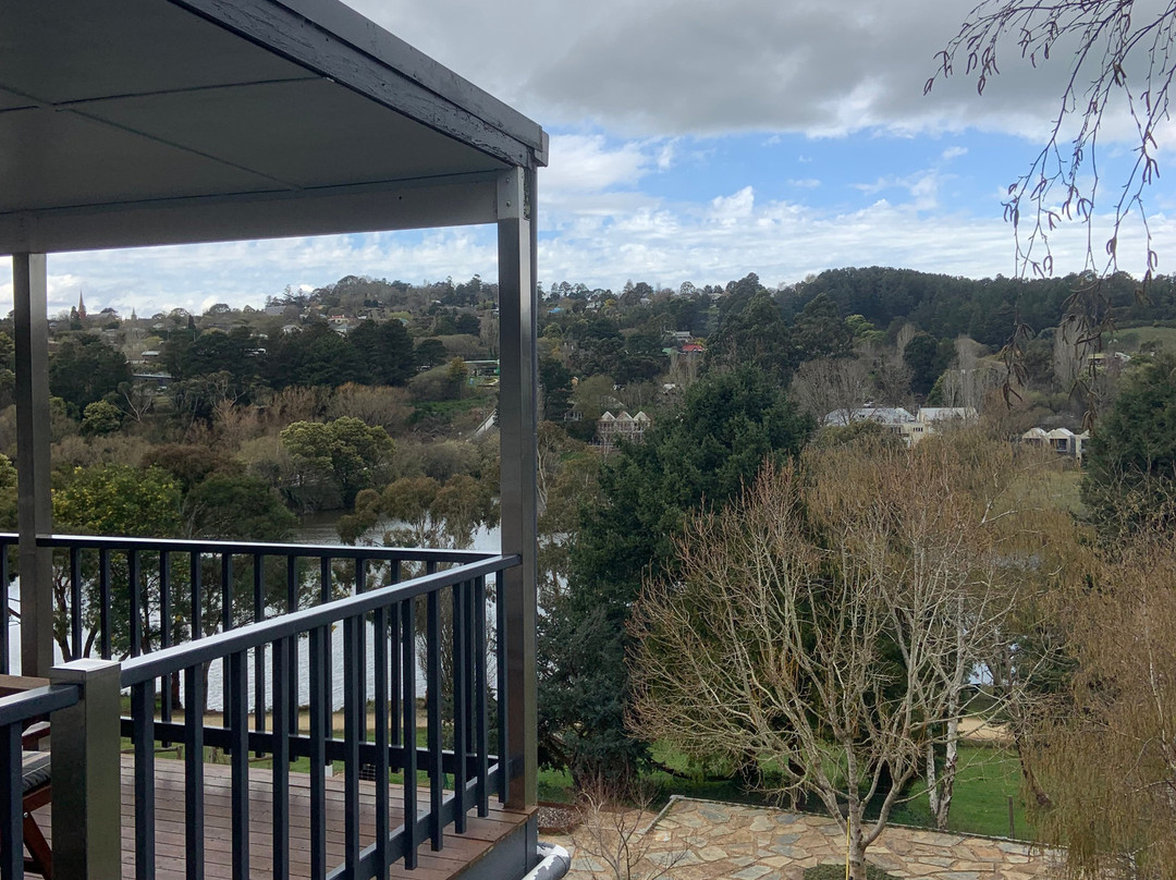 Balconies Lakeside主图