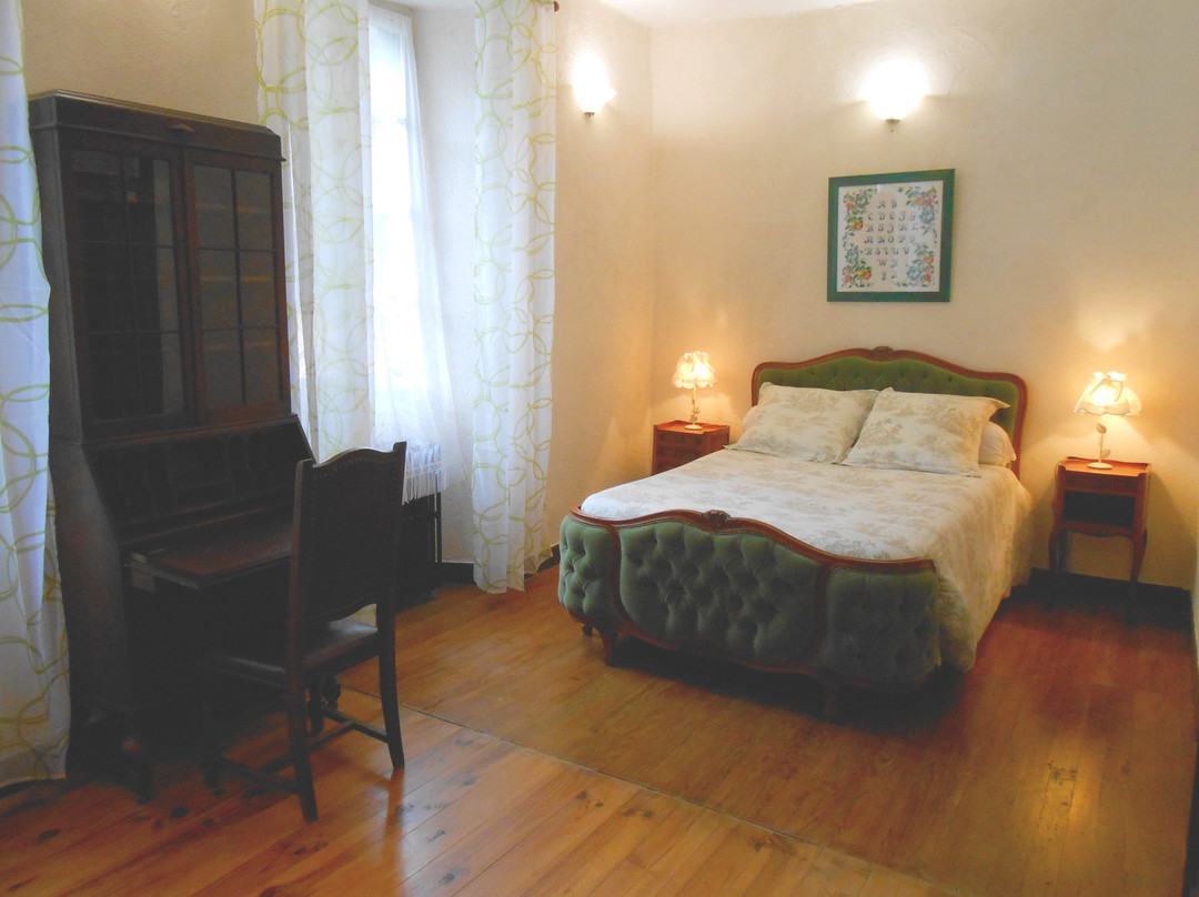 Les Fontaines d'Escot主图