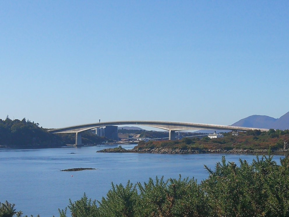 Skye Bridge景点图片