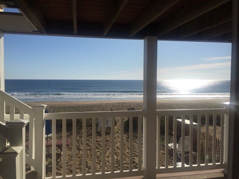 Shoreline Oceanfront Rooms and Suites主图