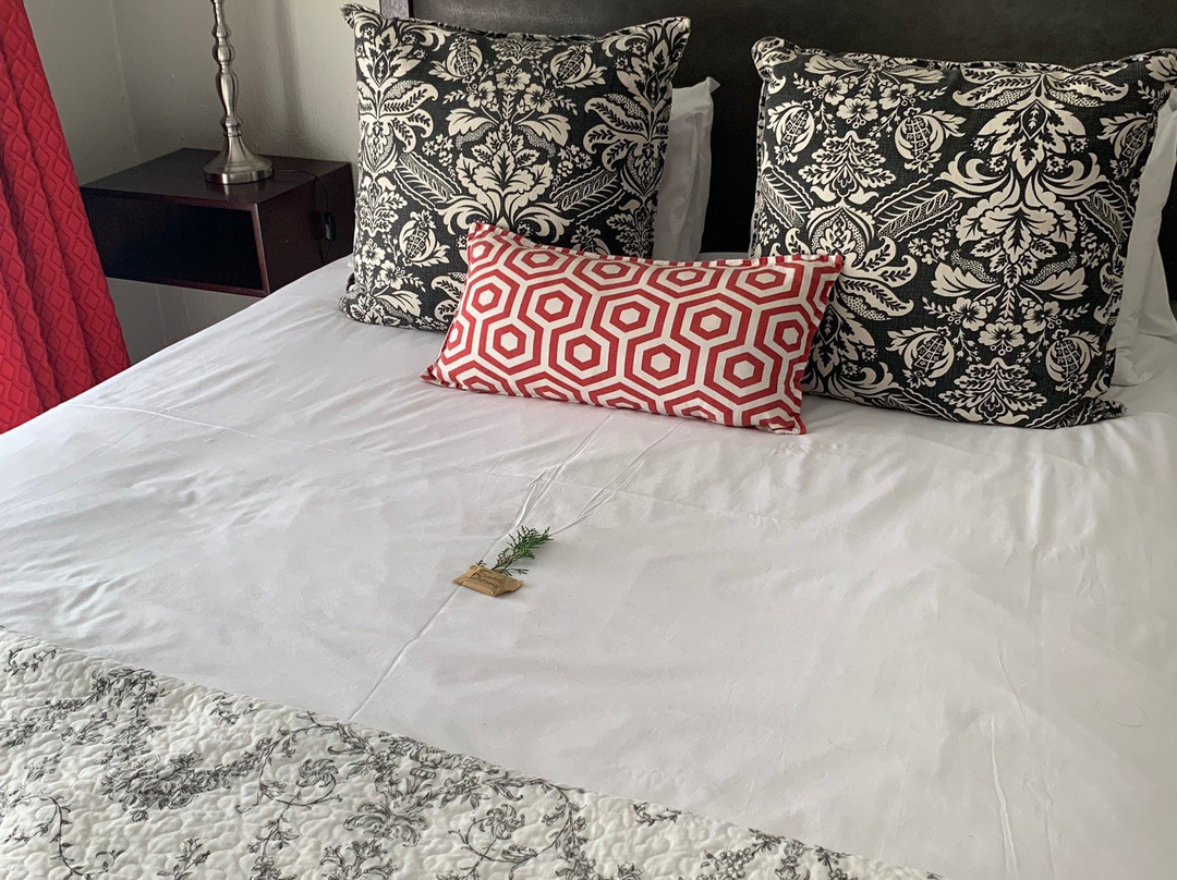 Sunninghill Guest Lodge主图