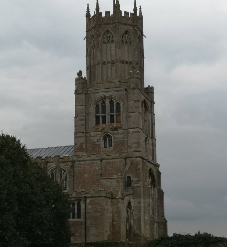 St Mary the Virgin and All Saints Church景点图片