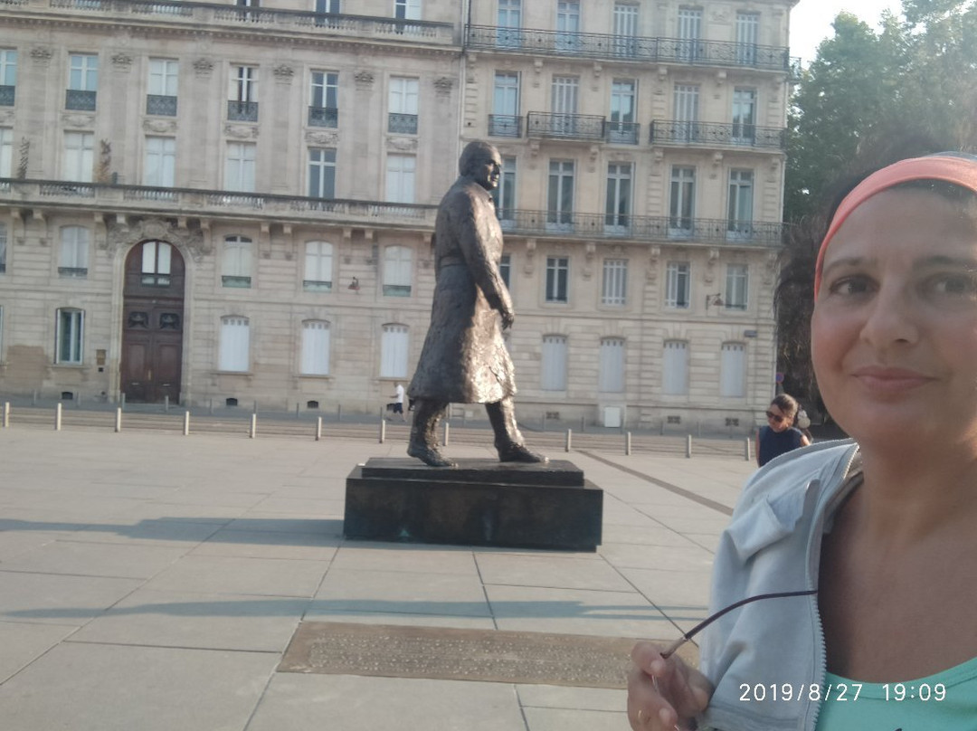 La statue de Jacques Chaban Delmas-波尔多必去景点