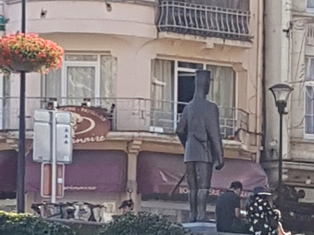 Charles de Gaulle Statue-迪南必去景点