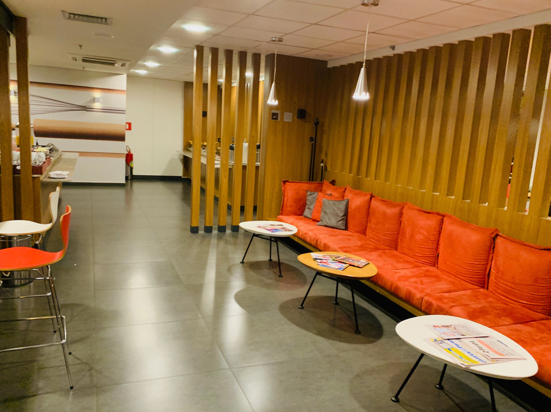 宜必思卡斯卡韦尔酒店主图