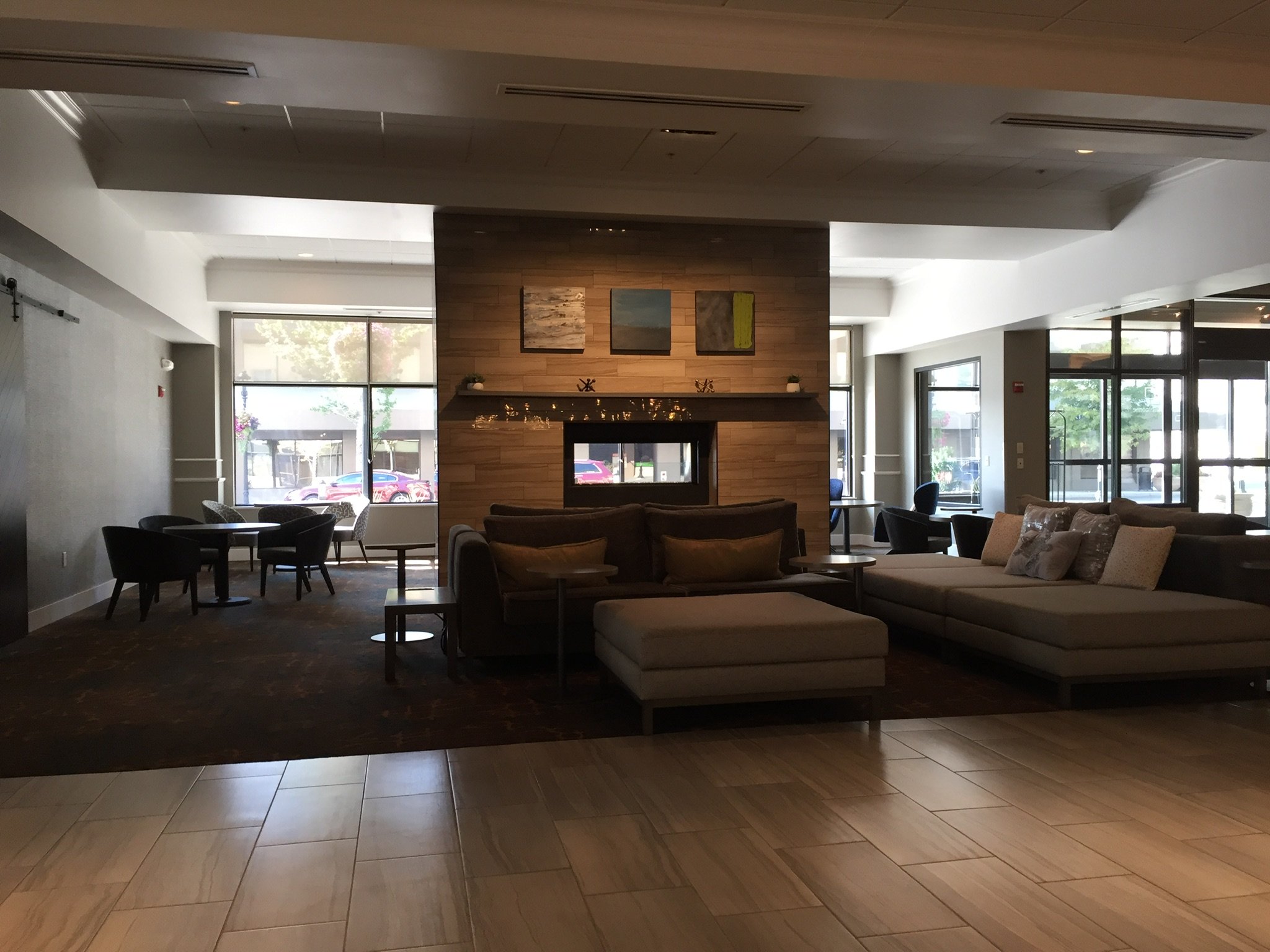 Hilton Garden Inn Yakima Downtown-浴室