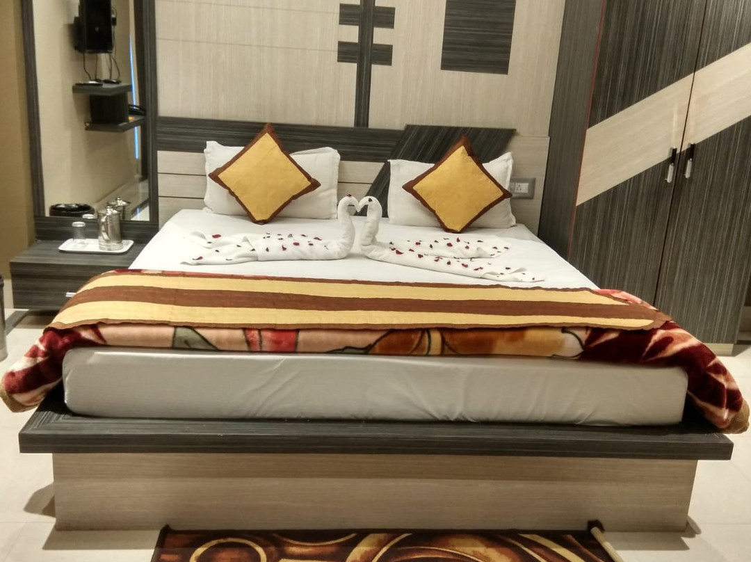 Oishi Plaza Hotel & Banquets主图