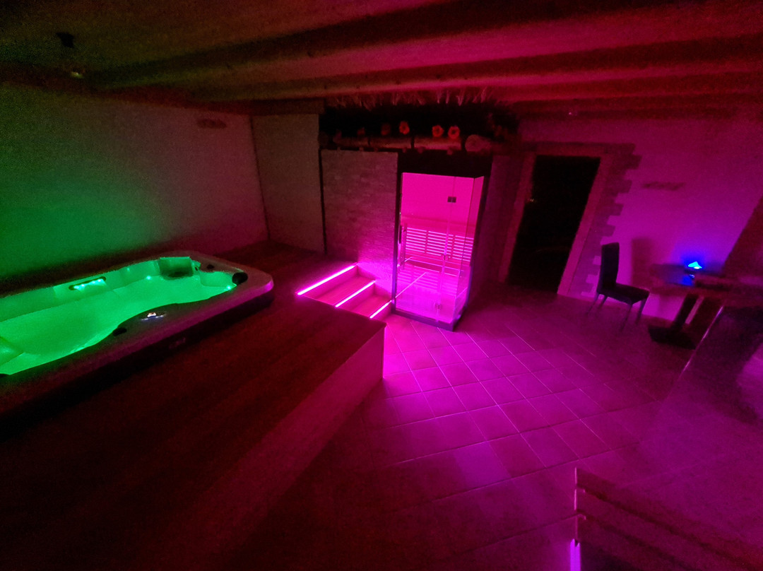 Chalet Chapeau B & B景点图片