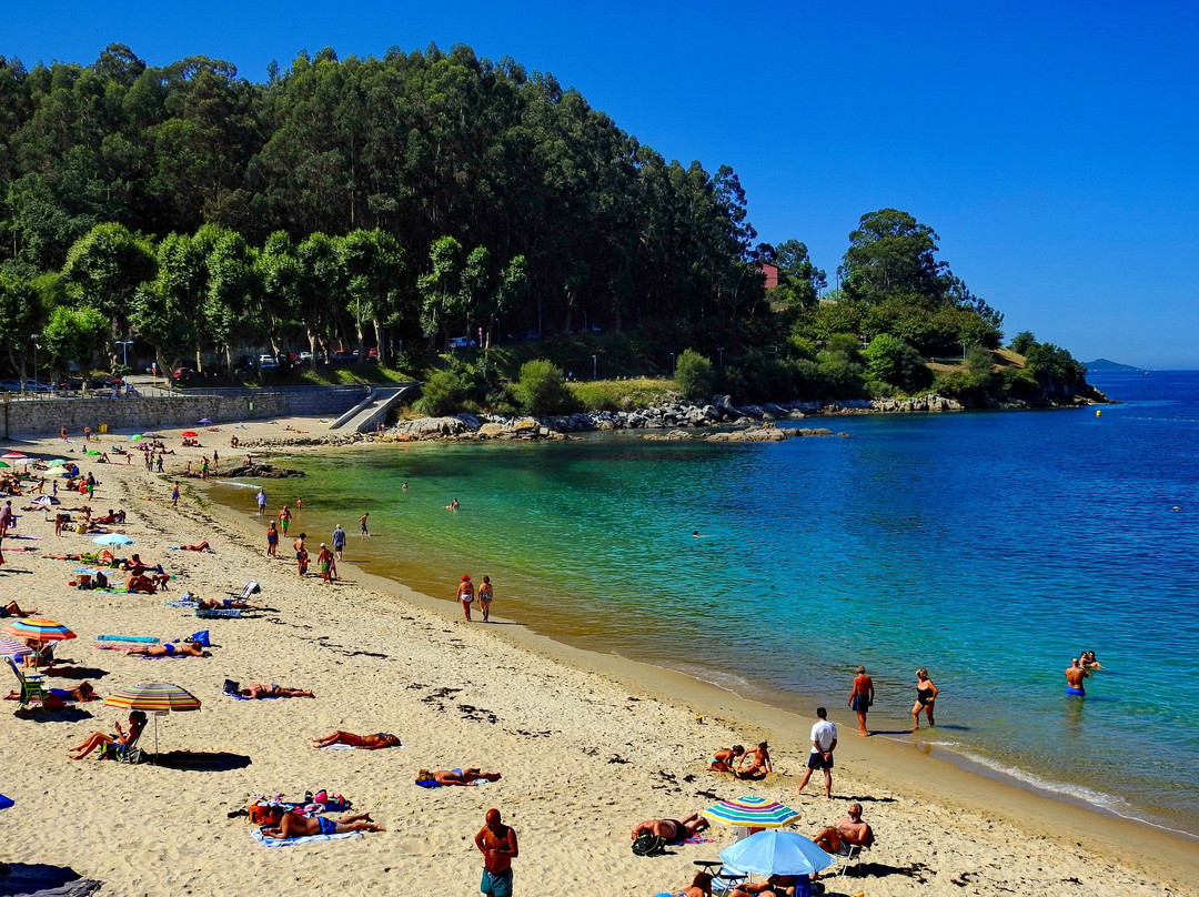 Playa de Mogor景点图片