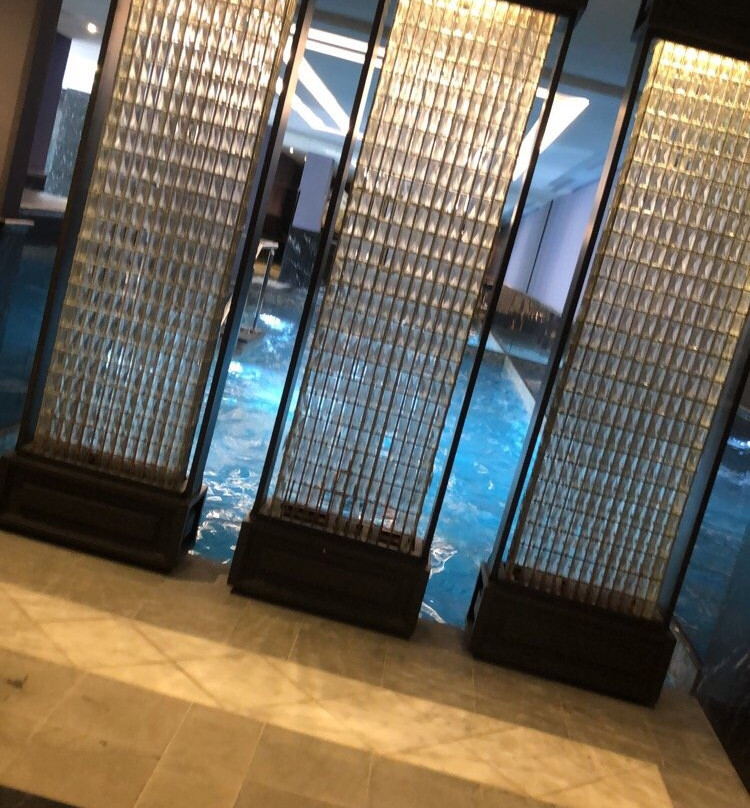 Spa Du Domaine De Manville-普罗旺斯地区莱博必去景点