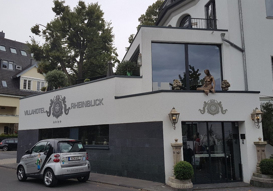 莱茵布里克别墅酒店主图