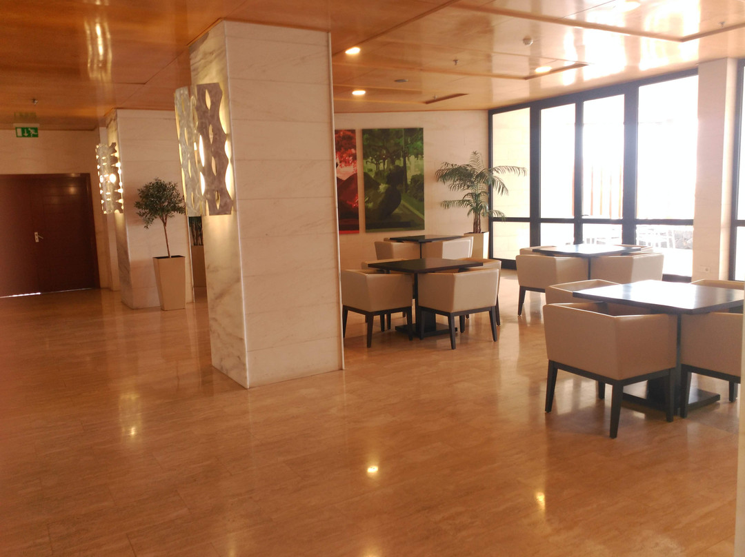 圣克鲁兹学校酒店主图
