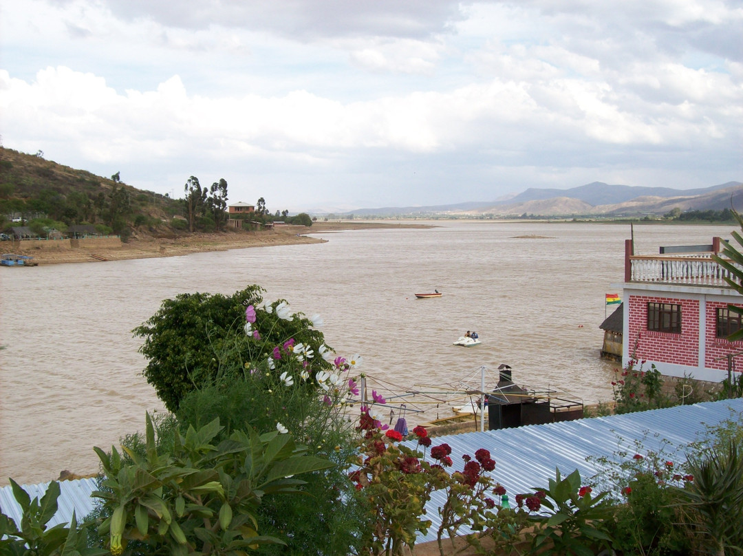 Laguna Angostura景点图片