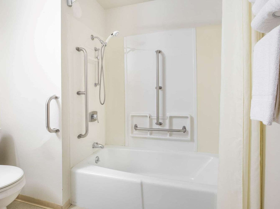 米苏拉-布鲁克斯街温德姆速8酒店主图