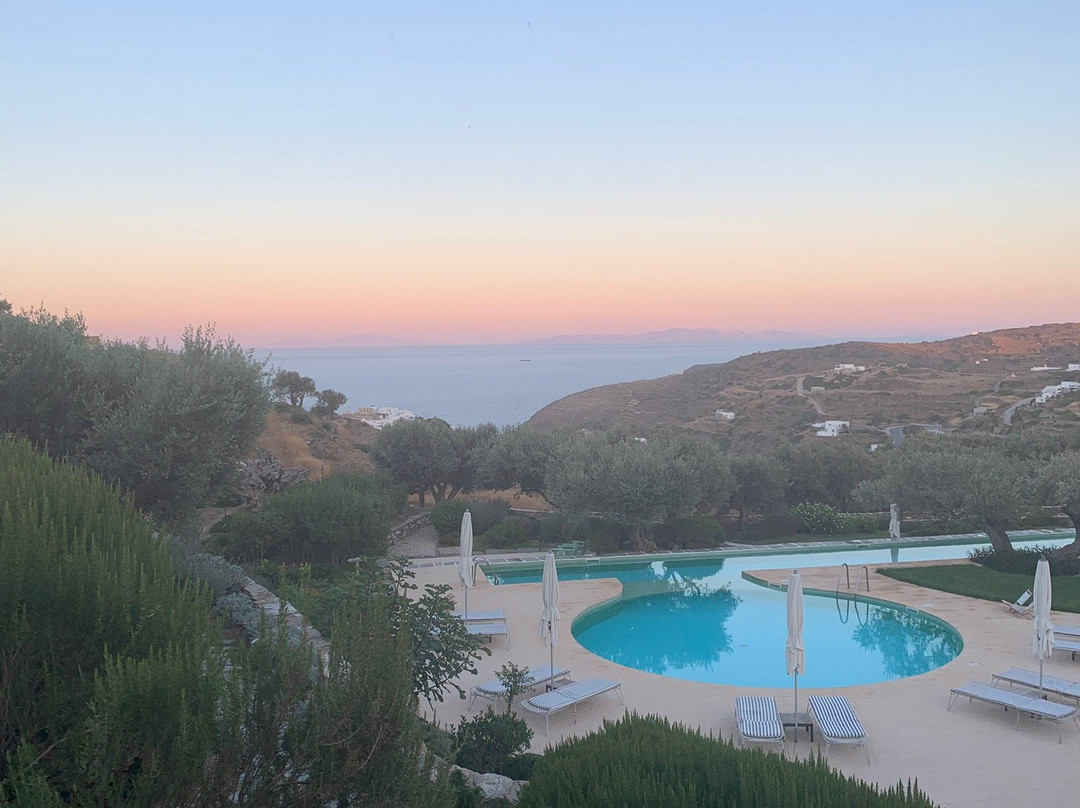 Kamaroti Suites Hotel主图