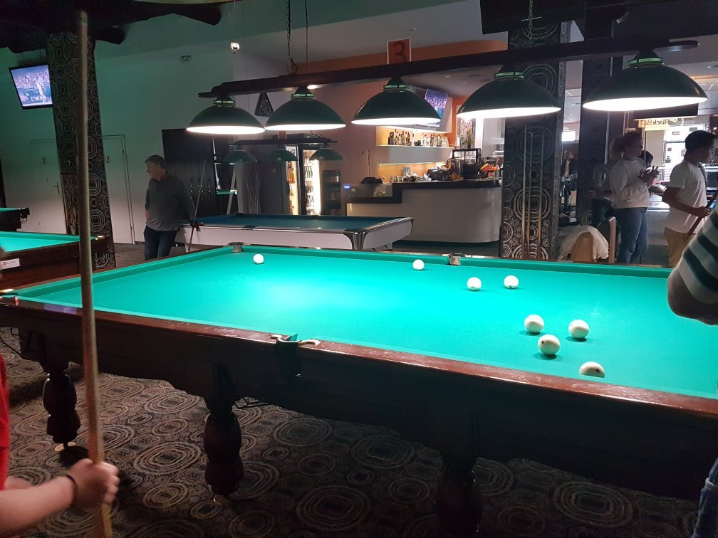 Billiard Club Black Ball-克莱佩达必去景点