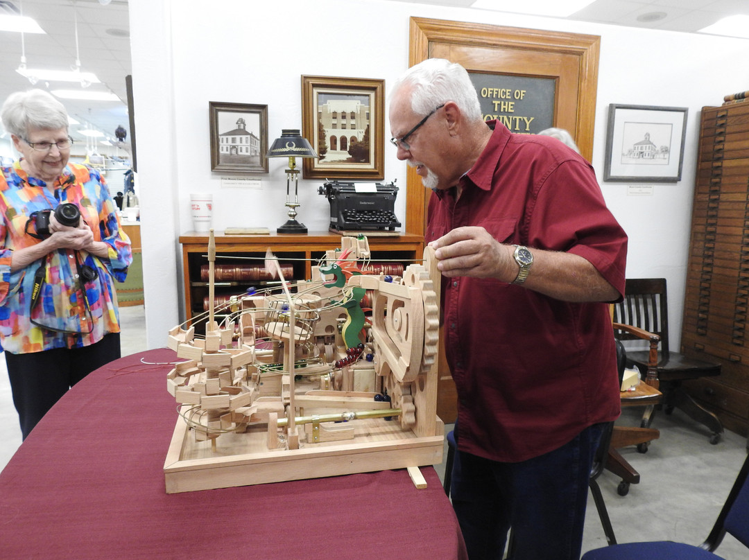 Window on the Plains Museum-杜马斯必去景点