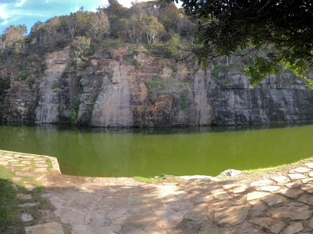 Angourie Blue Pool景点图片