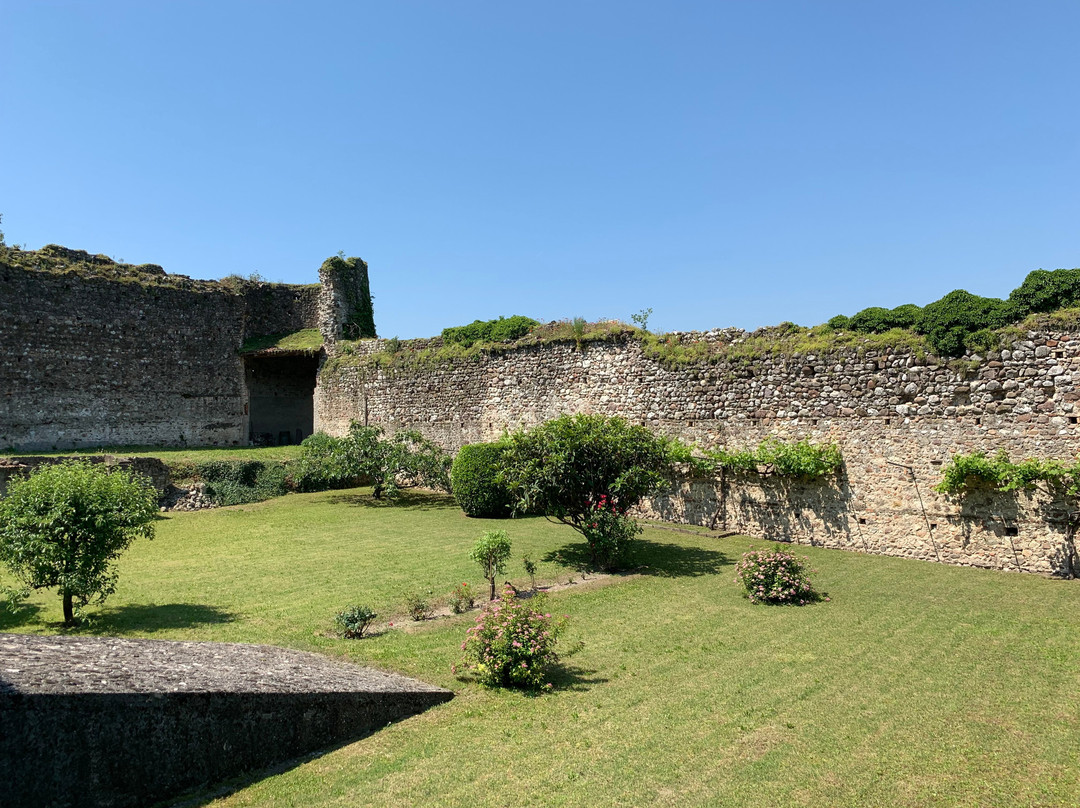 Pozzolengo旅游景点-Castello di Pozzolengo