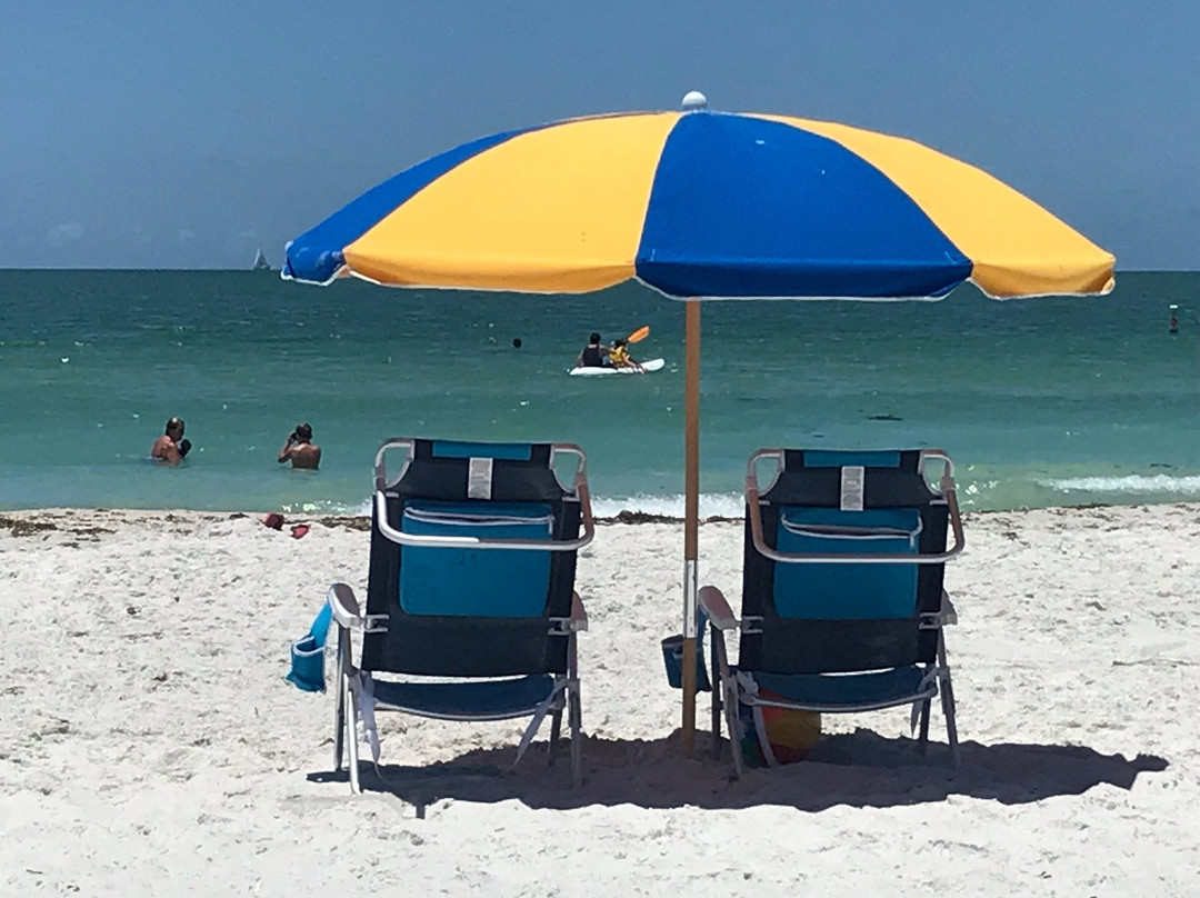 Page Terrace Beachfront Hotel主图