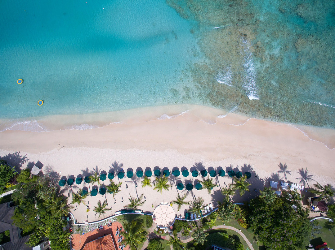 Glitter Bay Suites