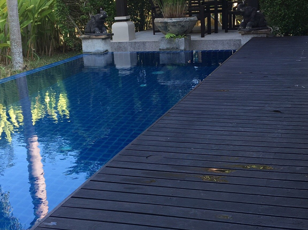 泰式时尚别墅主图