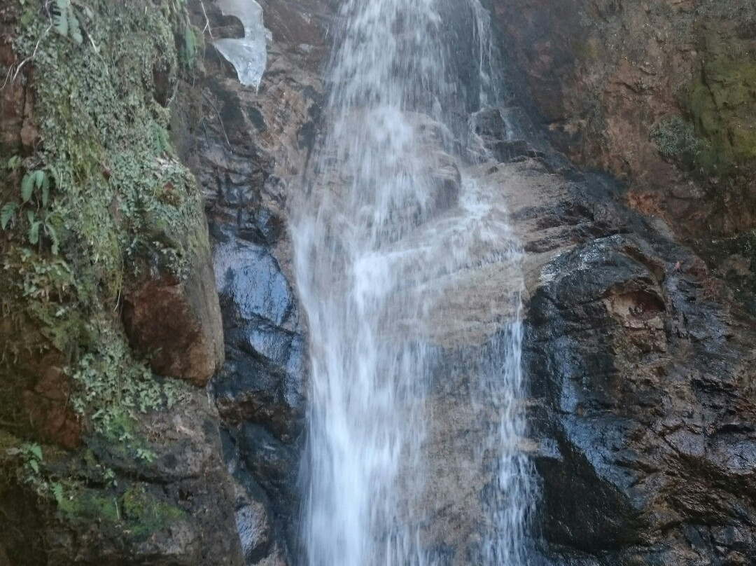 Odaki-Medaki Waterfalls景点图片