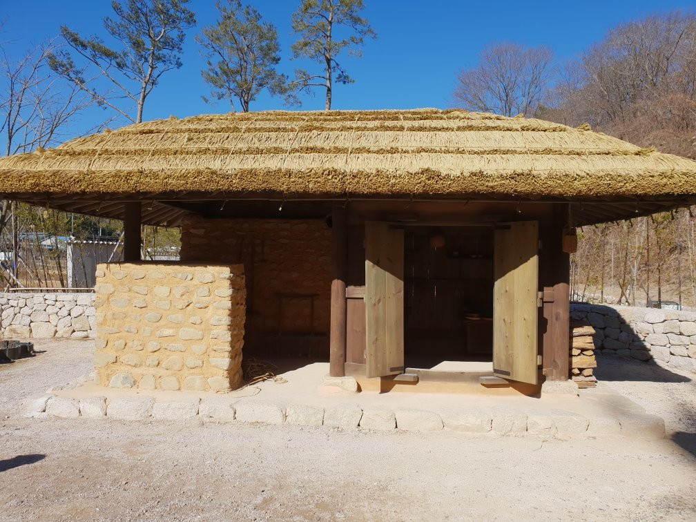Janggi Yubae Munhwa Cheheomchon-浦项市必去景点