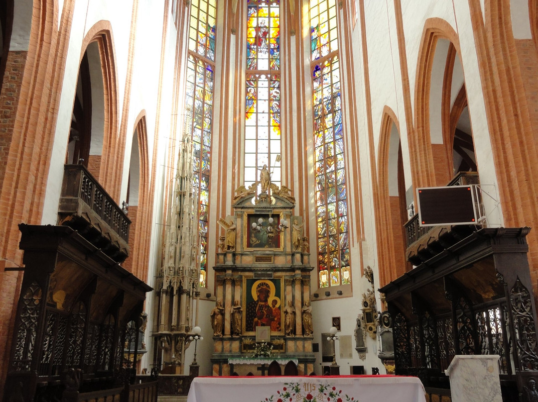 St Elizabeth of Hungary Roman Catholic Parish景点图片