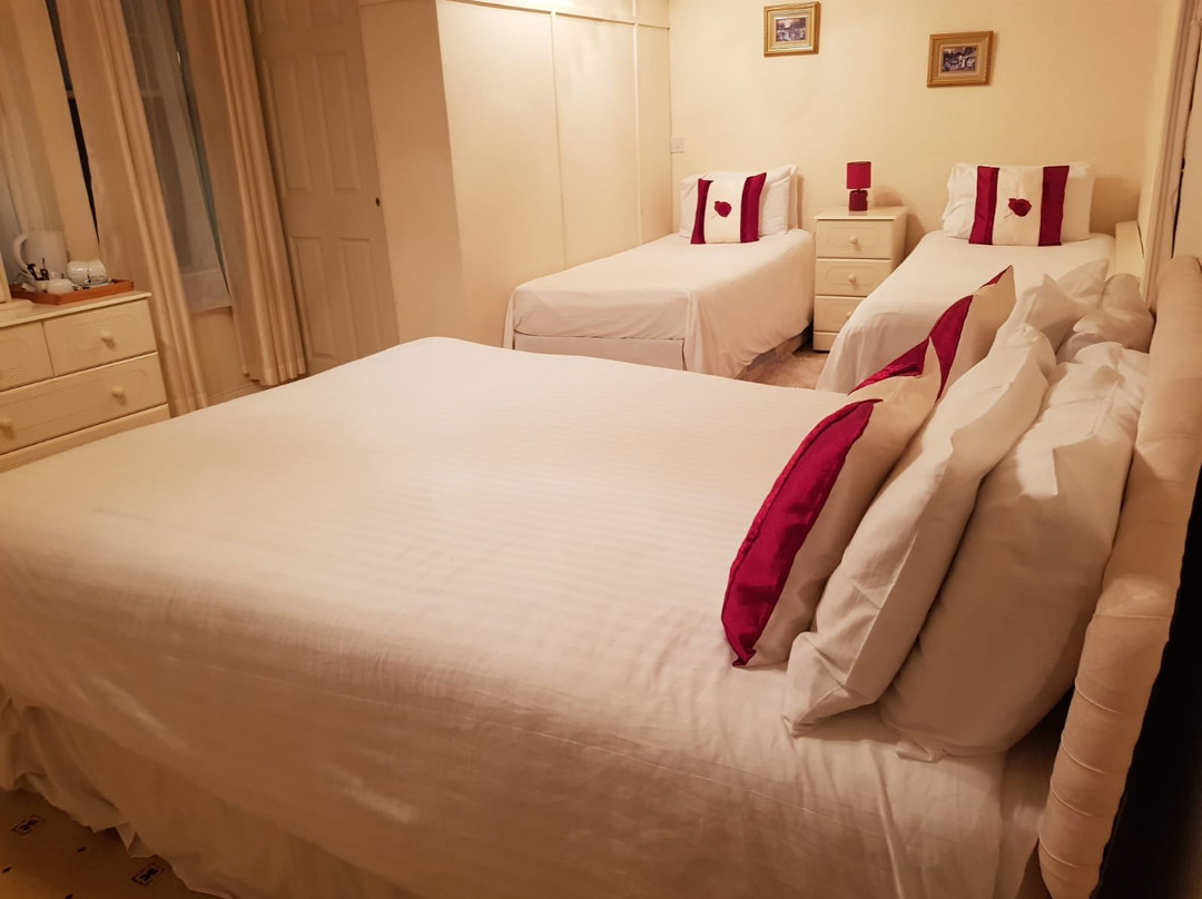 Ambassador Hotel主图