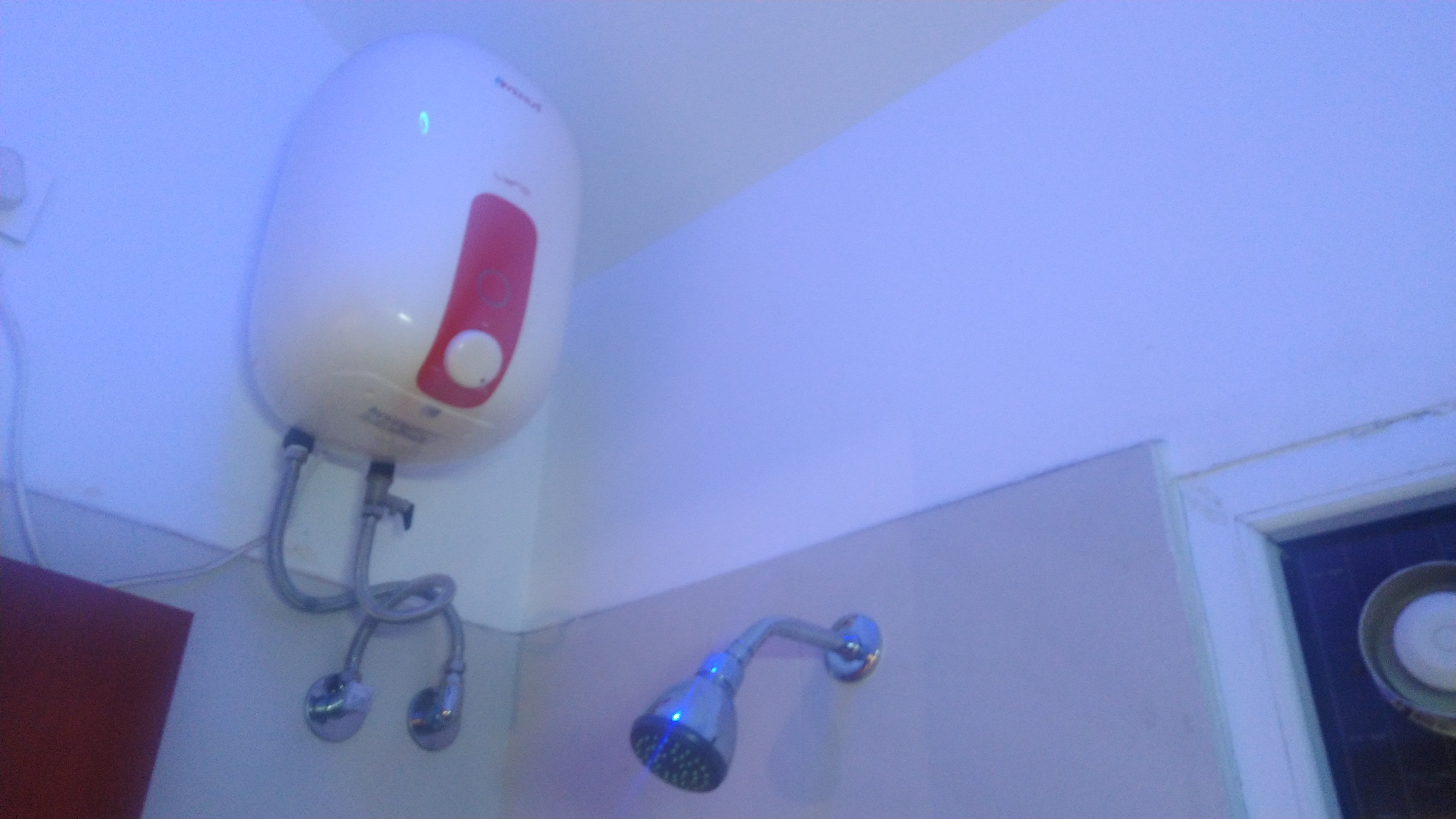 Hotel Aradhana Inn, a Unit of Kolaahalam-浴室