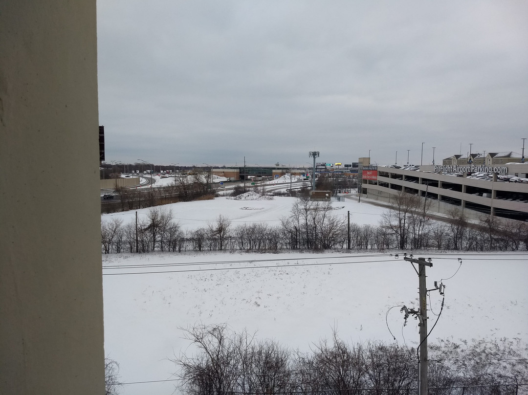 芝加哥奥黑尔机场福朋酒店主图