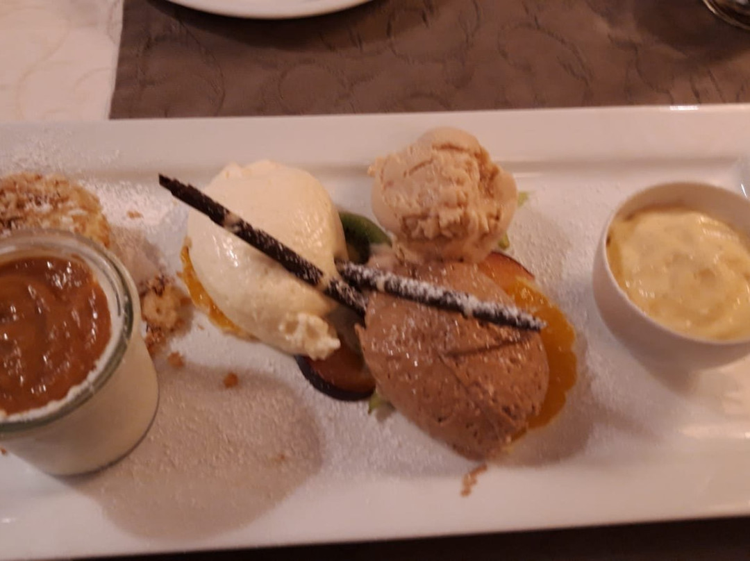 Goldener Hirsch主图