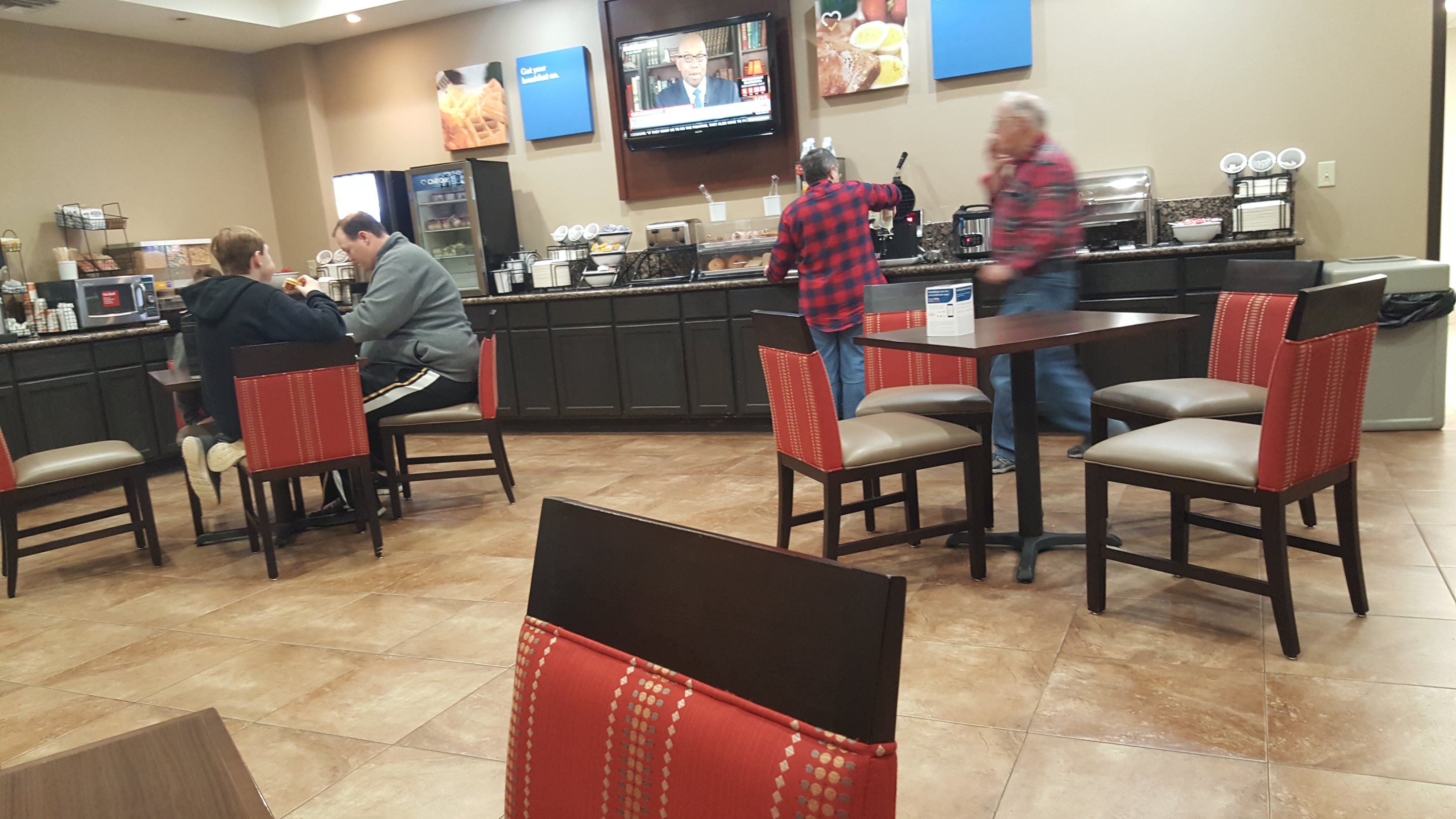 Comfort Inn & Suites Near Bethel College-浴室