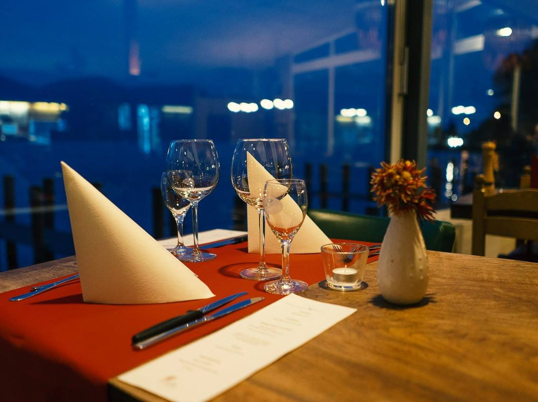 韦吉斯餐馆和美食-Seerestaurant Lützelau