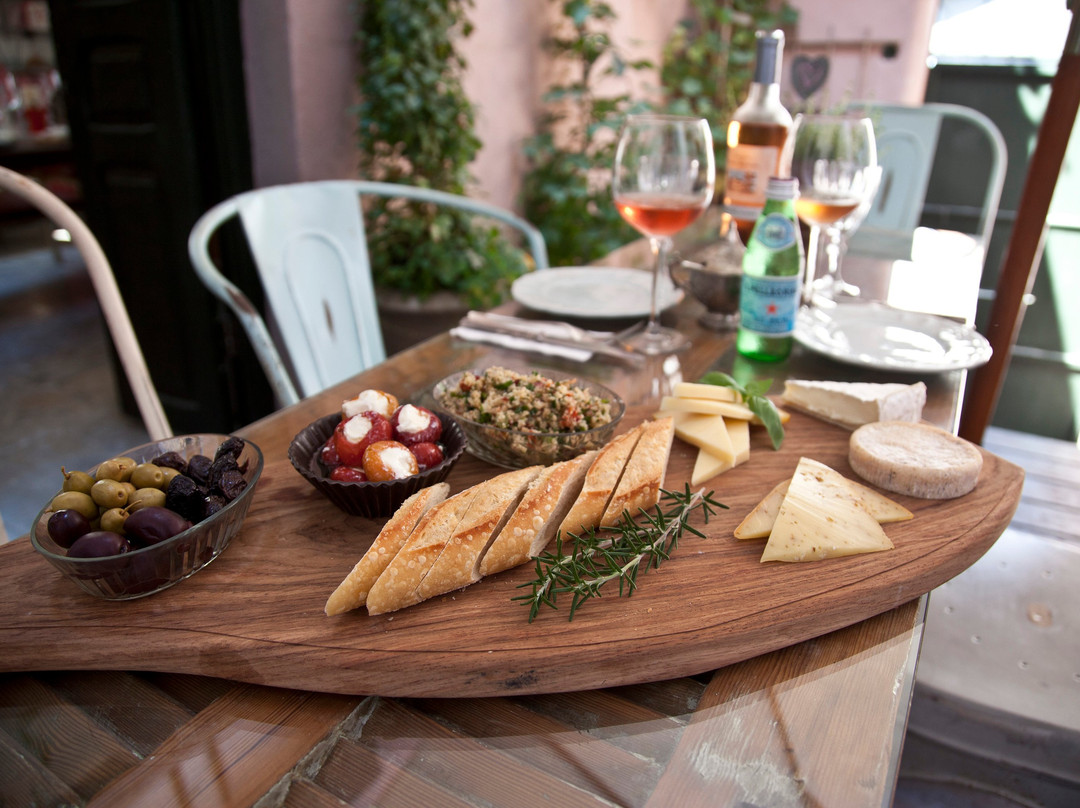 Epicerie Fine Neve Tzedek