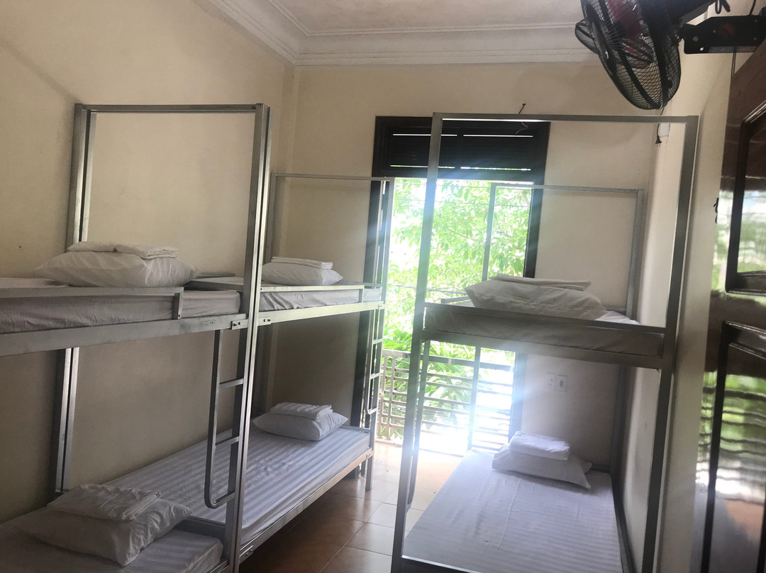 Mr Phuong Hostel 24/24