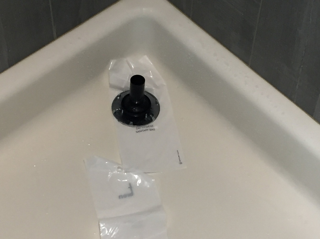 巴黎普瓦西宜必思酒店主图