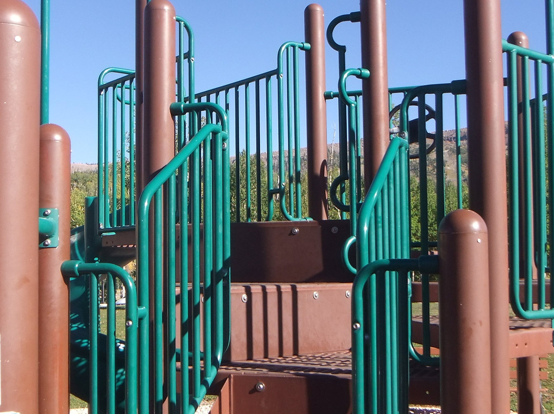 雪松休闲旅舍主图