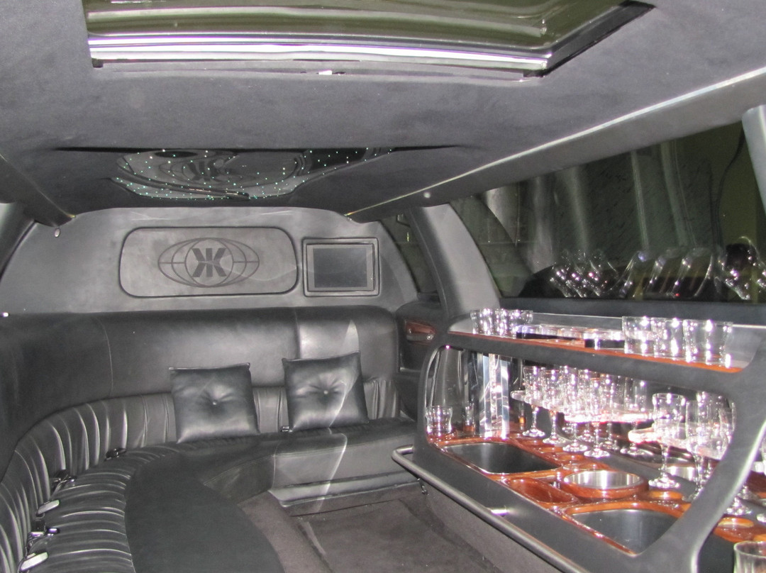 Miracle Mile Limousine Services and Sightseeing Tours景点图片