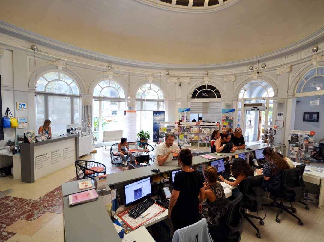 Bureau d'Information Touristique d'Hyères-耶尔必去景点