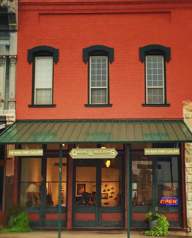 Davis & Blevins Main Street Gallery-Saint Jo必去景点